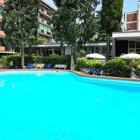 D'annunzio Con Piscina דירה *